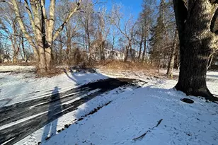 244 Woodlawn Cir, East Hartford, CT 06108 - Photo 13