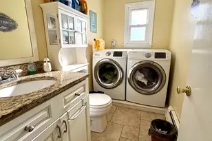 49 Hemlock Pl, Middletown, CT 06457 - Photo 9