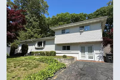 39 Mohawk Drive, Norwalk, CT 06851 - Photo 1