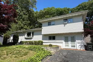 39 Mohawk Dr, Norwalk, CT 06851 - Photo 1