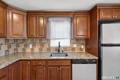 6 Greenfield Drive, New Britain, CT 06051 - Photo 9