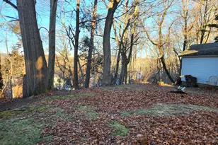 27 Harland Pl, Norwich, CT 06360 - Photo 17