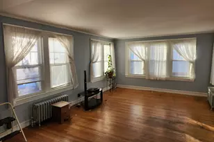 27 Harland Pl, Norwich, CT 06360 - Photo 3