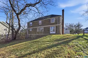 38 Roberts Ln, West Hartford, CT 06107 - Photo 33