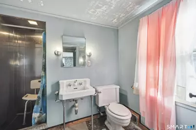 38 Roberts Lane, West Hartford, CT 06107 - Photo 25