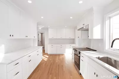 10 Greenwood Avenue, Darien, CT 06820 - Photo 9