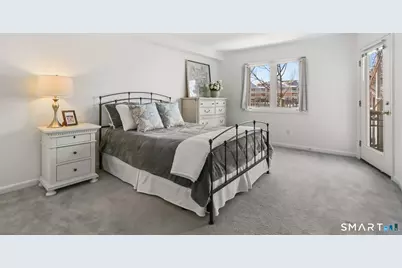 3250 Fairfield Avenue #APT 302, Bridgeport, CT 06605 - Photo 11