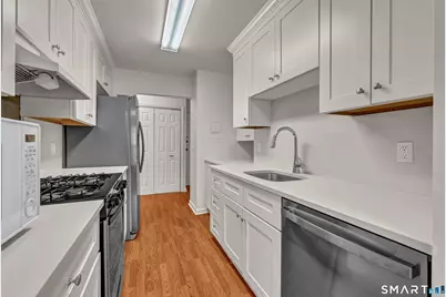 57 Lawson Lane #57, Ridgefield, CT 06877 - Photo 5