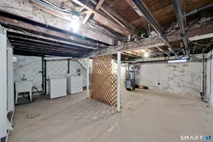 60 Tredeau St, Hartford, CT 06114 - Photo 25