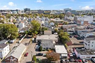 11 Virgil St, Stamford, CT 06902 - Photo 3