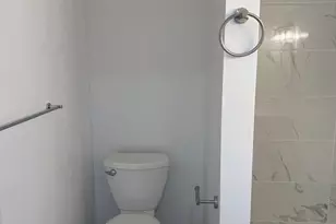 23 King St, Hartford, CT 06114 - Photo 11