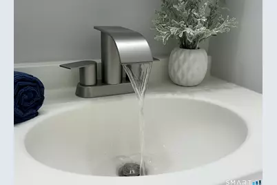 111 Sutton Place #111, Bloomfield, CT 06002 - Photo 27