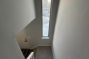 111 Sutton Pl, Bloomfield, CT 06002 - Photo 25