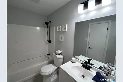 111 Sutton Place #111, Bloomfield, CT 06002 - Photo 35