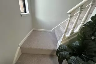 111 Sutton Pl, Bloomfield, CT 06002 - Photo 3