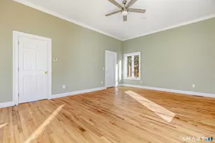 106 C Comstock Hill Ave, Norwalk, CT 06850 - Photo 15