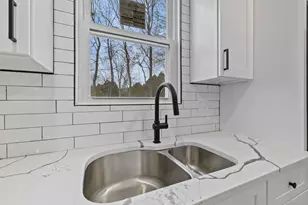 19 Henry St, Watertown, CT 06779 - Photo 15