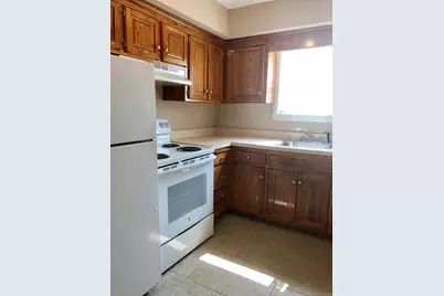 910 Boston Post Road #3, West Haven, CT 06516 - Photo 1