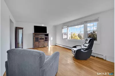 21 Glenn Lane, West Hartford, CT 06110 - Photo 3