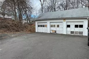 96 Gridley St, Bristol, CT 06010 - Photo 9