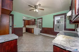 146 Charles St, Waterbury, CT 06708 - Photo 11