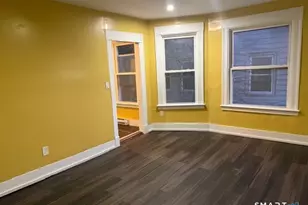 390 Willow St, Waterbury, CT 06710 - Photo 7