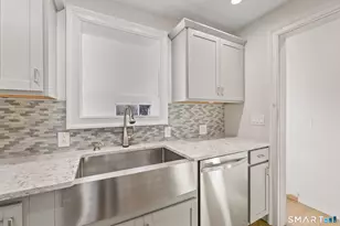 247 Chester St, East Hartford, CT 06108 - Photo 13