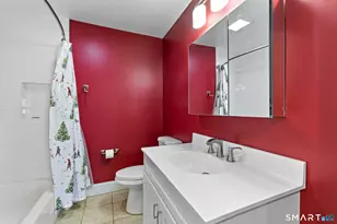 247 Chester St, East Hartford, CT 06108 - Photo 33