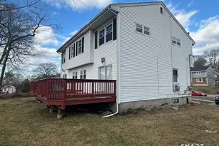 92 Glenstone Rd, Waterbury, CT 06705 - Photo 3