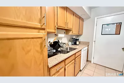 16 Maple Street #3, Vernon, CT 06066 - Photo 5