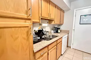 16 Maple St, Vernon, CT 06066 - Photo 5