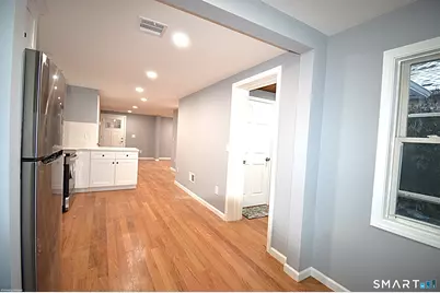 17 Railroad Avenue, Farmington, CT 06085 - Photo 5