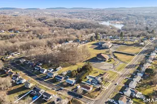 7 Pettit Dr, Meriden, CT 06451 - Photo 35