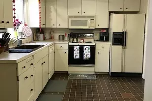 14 Ivy Ln, Wethersfield, CT 06109 - Photo 7