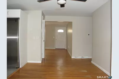 20 Florida Drive, Montville, CT 06370 - Photo 5