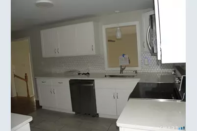 20 Florida Drive, Montville, CT 06370 - Photo 7