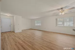 310 Boston Post Rd, Waterford, CT 06385 - Photo 5