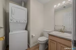 310 Boston Post Rd, Waterford, CT 06385 - Photo 11