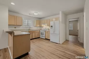 310 Boston Post Rd, Waterford, CT 06385 - Photo 7