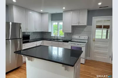 11 Maple Street #2, Trumbull, CT 06611 - Photo 7