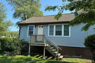 11 Maple St, Trumbull, CT 06611 - Photo 3