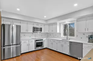 6 Stonegate Ln, Shelton, CT 06484 - Photo 5