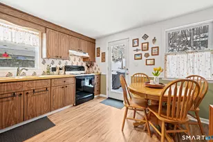 305 Robinwood Rd, Waterbury, CT 06708 - Photo 7