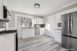 612 Chase Ave, Waterbury, CT 06704 - Photo 9