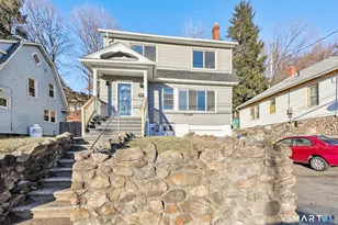 612 Chase Ave, Waterbury, CT 06704 - Photo 1