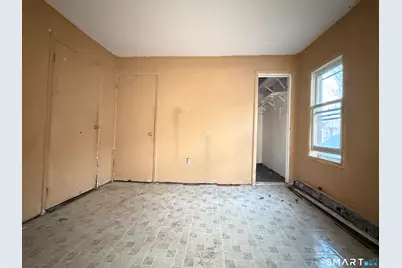 1050 Hancock Avenue, Bridgeport, CT 06605 - Photo 25