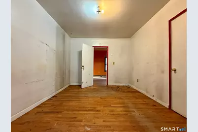 1050 Hancock Avenue, Bridgeport, CT 06605 - Photo 9