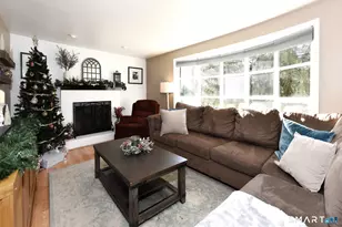 5 Buttonhook Dr, Portland, CT 06480 - Photo 7