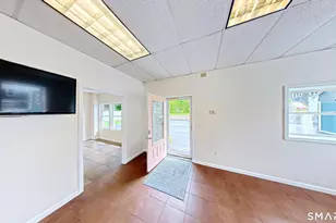 31 Quinnipiac Ave, North Haven, CT 06473 - Photo 27