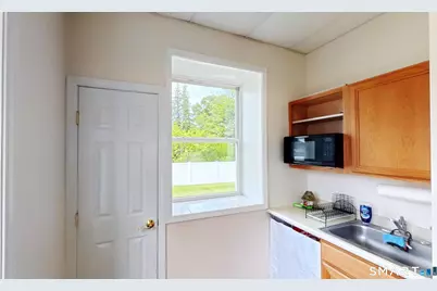 31 Quinnipiac Avenue, North Haven, CT 06473 - Photo 37